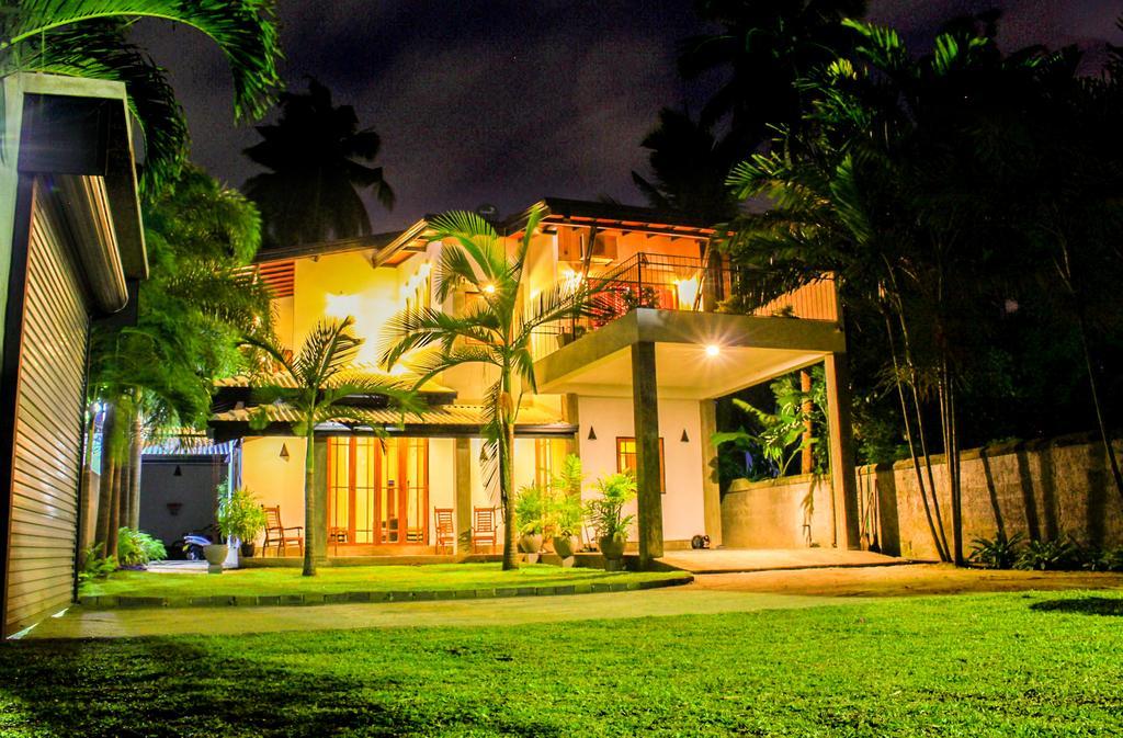Villa Dominikku Negombo Buitenkant foto